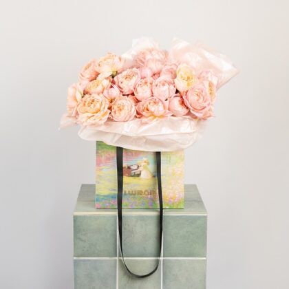 Fairytale Garden Rose Tote
